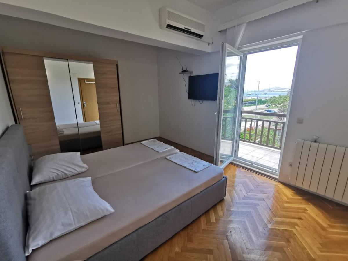 Apartment Cirko Kaštela Kültér fotó