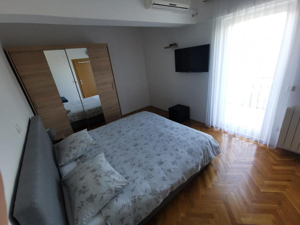 Apartment Cirko Kaštela Kültér fotó