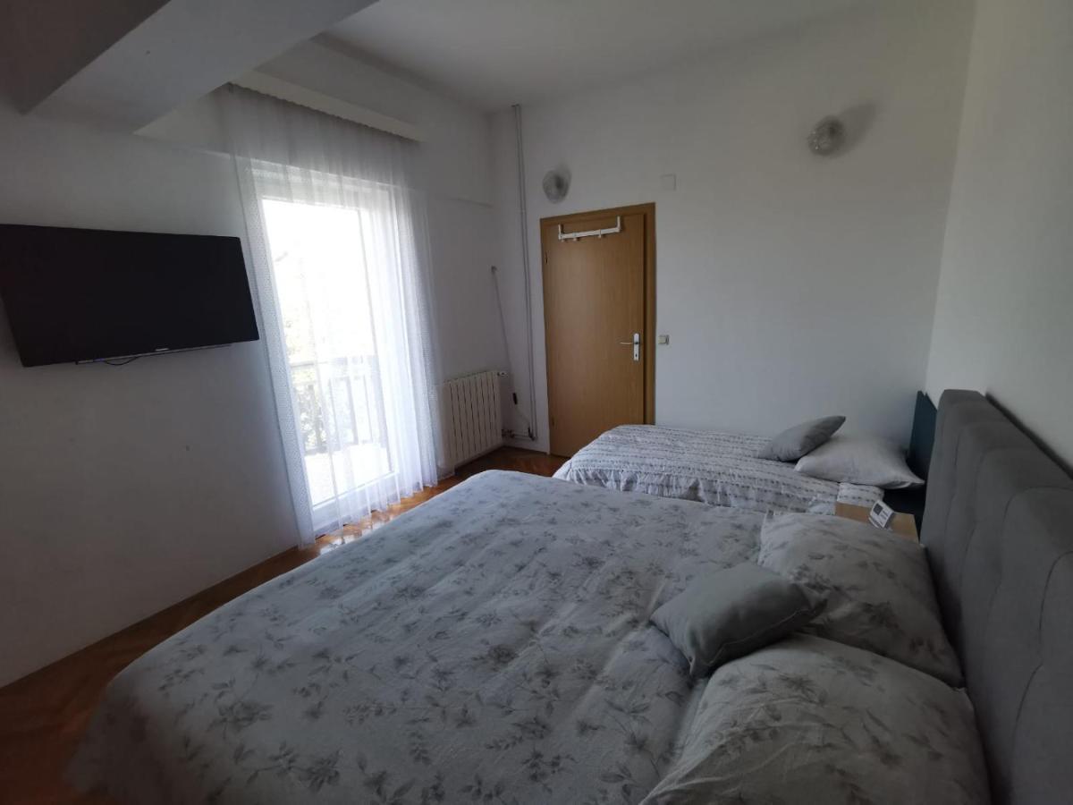 Apartment Cirko Kaštela Kültér fotó