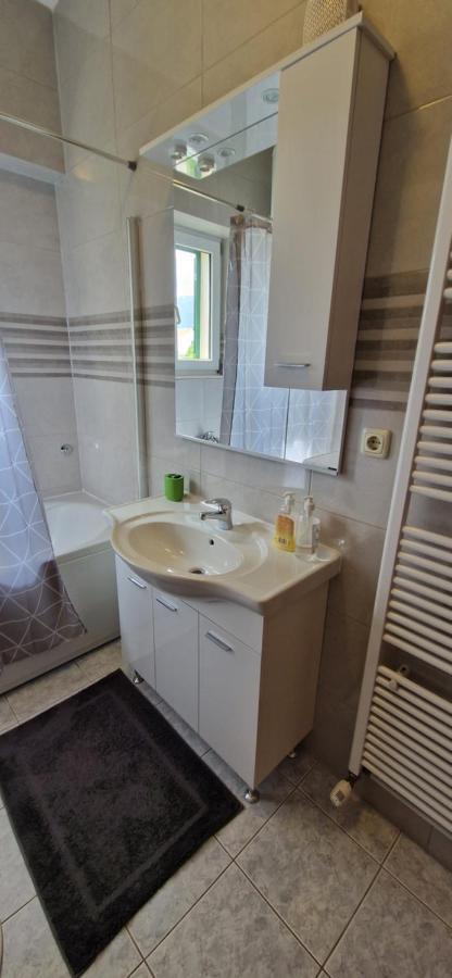 Apartment Cirko Kaštela Kültér fotó