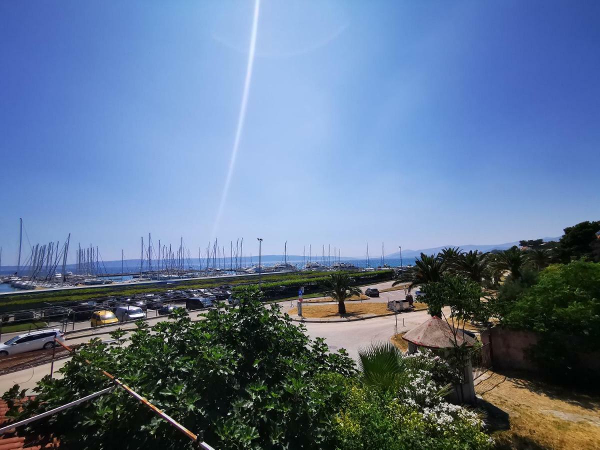 Apartment Cirko Kaštela Kültér fotó